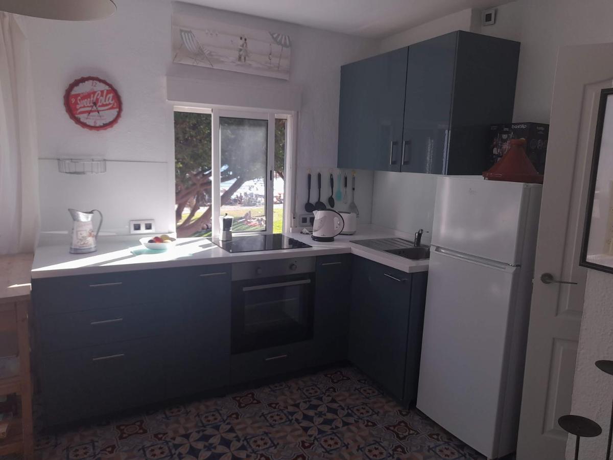 Beachfront House Malaga Bagian luar foto